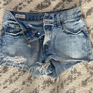 Levi’s 501 cut off shorts